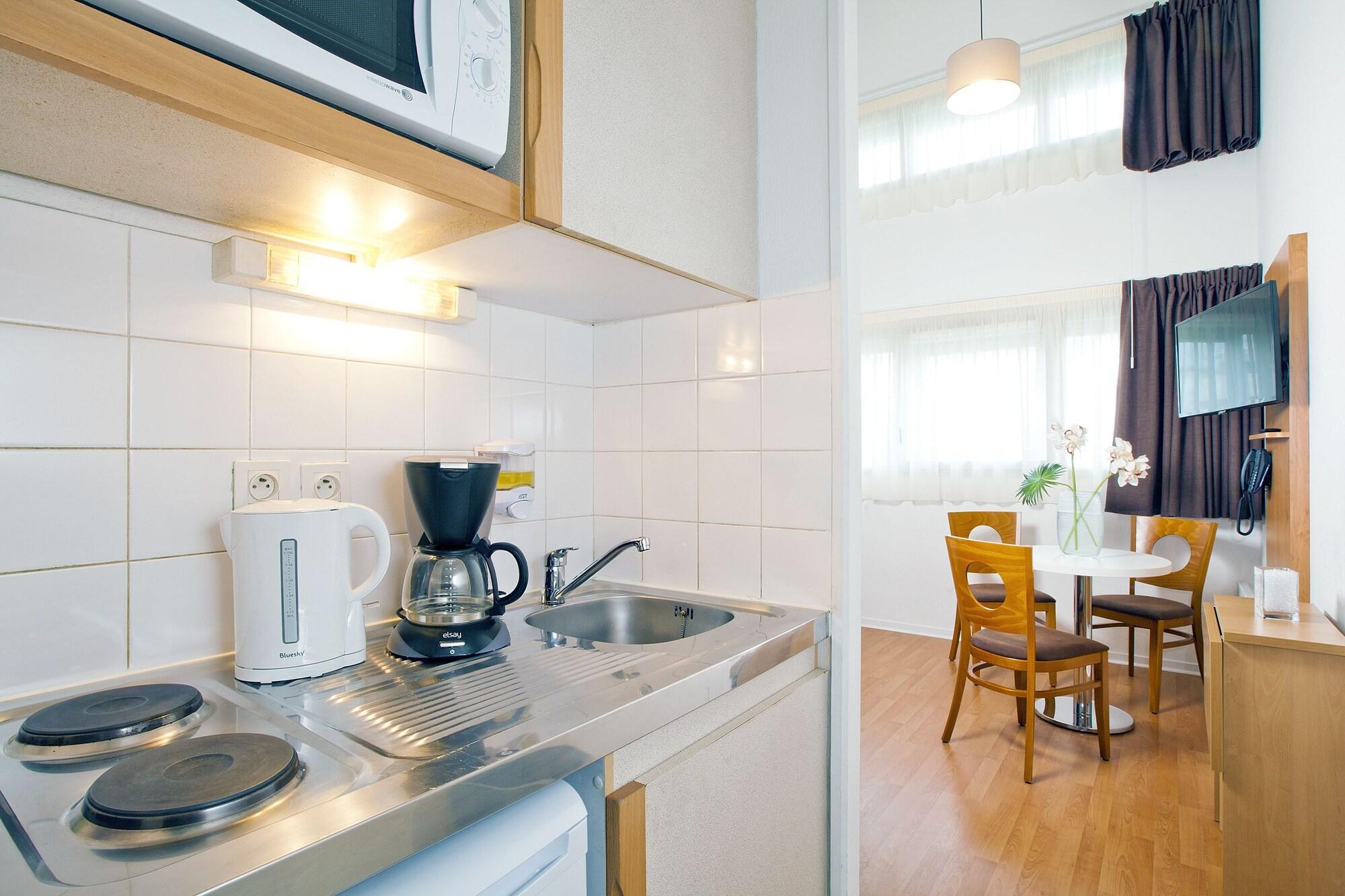 Sejours & Affaires Nantes Ducs De Bretagne Aparthotel Exteriör bild