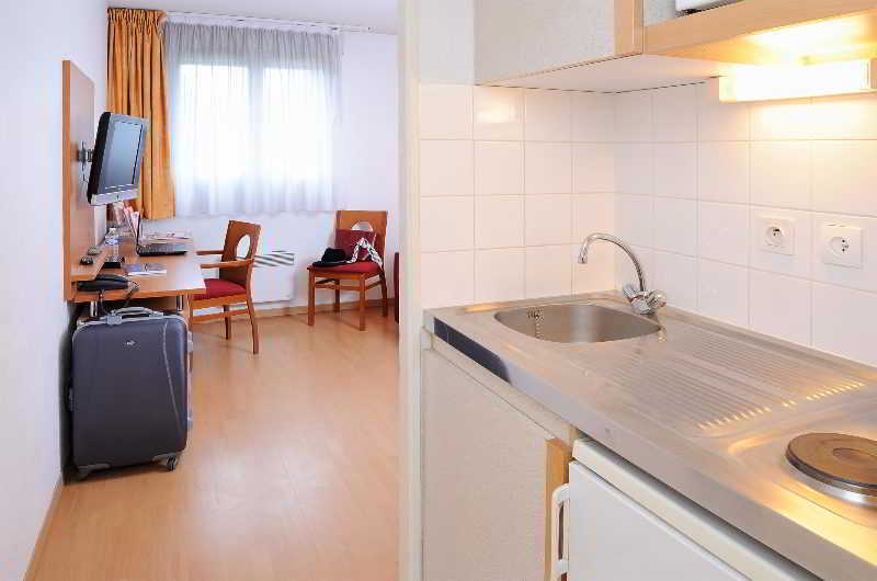 Sejours & Affaires Nantes Ducs De Bretagne Aparthotel Exteriör bild
